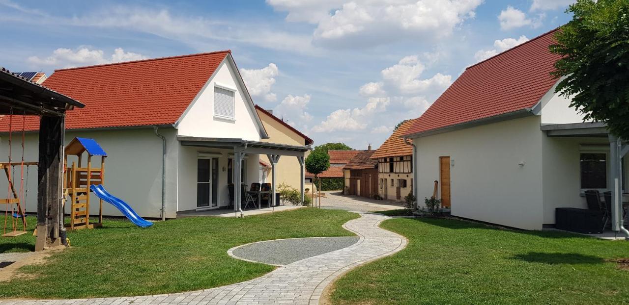 Ferienhaeuser May Weigenheim Екстер'єр фото